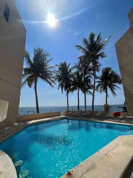 Beautiful Beachfront Apartment With Pool Relaxing Getaway Cancun