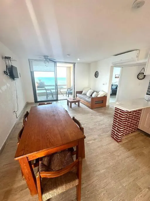 Beautiful Beachfront Apartment With Pool Relaxing Getaway Cancun